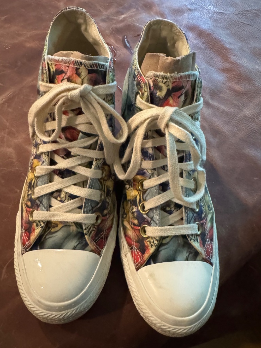 Converse hidden wedge floral canvas shoes, size 8, excellent condition. - Picture 5 of 8